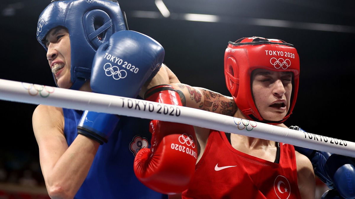 Turkey's Cakiroglu wins semifinal bout by unanimous decision