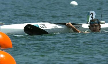 Capsized kayak leaves sprinter splashing at starting line