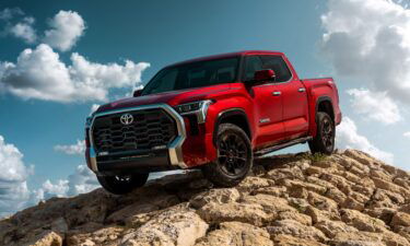 Toyota announced that its latest version of the Tundra pickup includes the option for a hybrid twin-turbo V6.