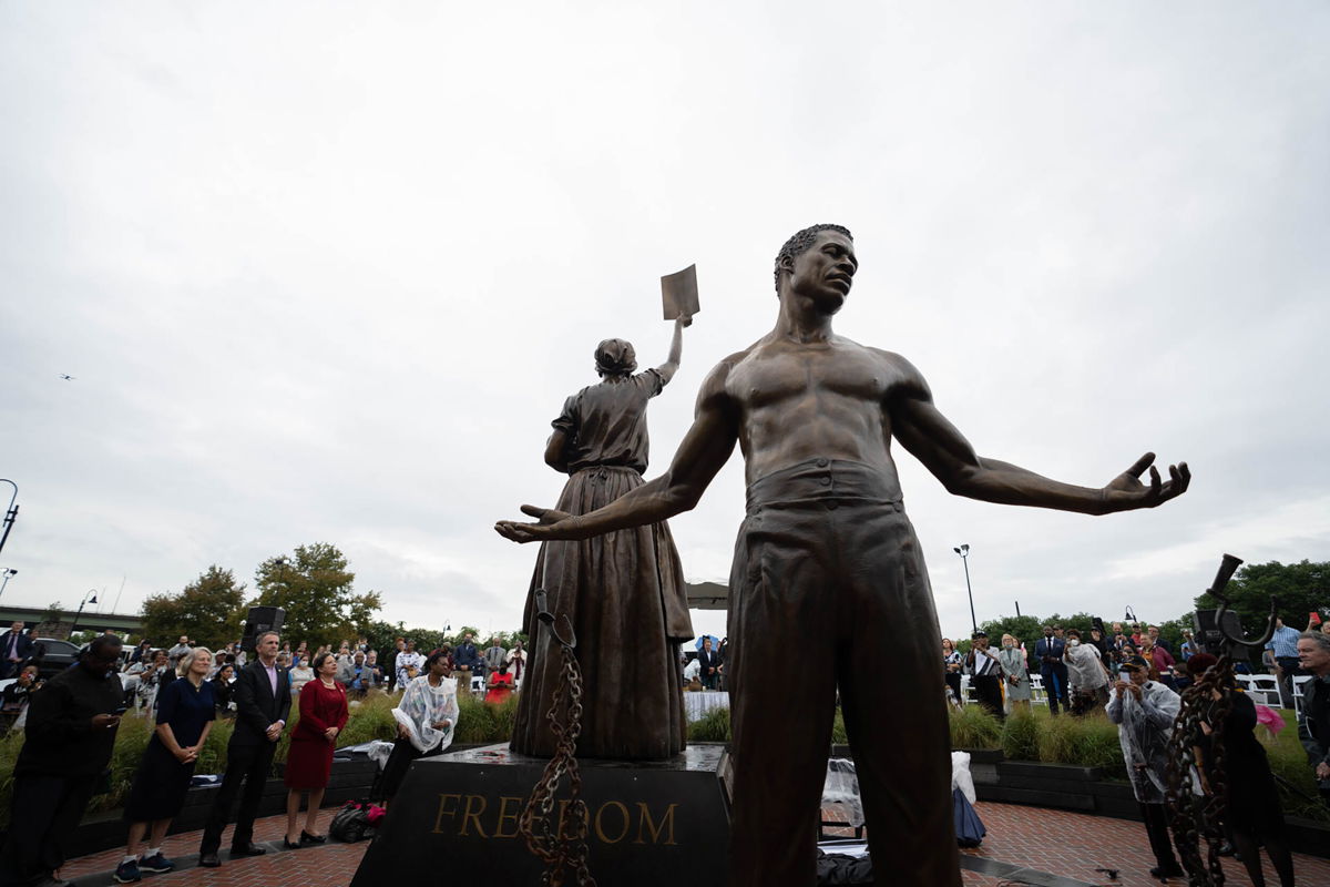 <i>Office of Governor Ralph S Northam</i><br/>A monument honoring the abolition of slavery was dedicated in Richmond