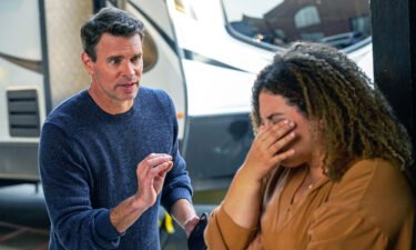 Scott Foley and Simone Recasner star in "The Big Leap."