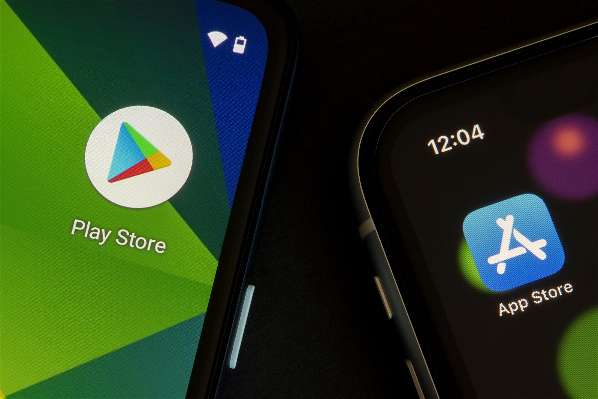 <i>Shutterstock</i><br/>Google and Apple will have to allow app developers to use alternative payment systems under a new South Korean legislation. Google Play Store and Apple App Store icons are seen respectively on a Google Pixel smartphone and an iPhone.