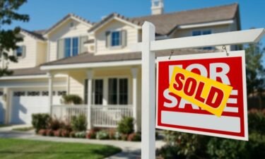 10 things to consider when selling a home by yourself