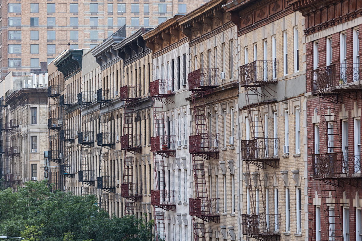 <i>Jeenah Moon/Bloomberg/Getty Images</i><br/>Apartment sales surged in Manhattan during the third quarter
