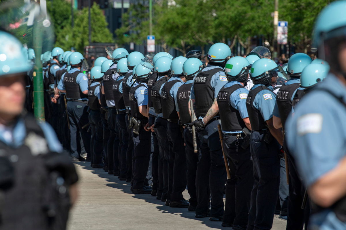 <i>Jasper Colt/USA Today Network</i><br/>The Chicago Police Department is restricting time off amid a dispute between the police union and the city on Chicago's Covid-19 vaccine requirement.