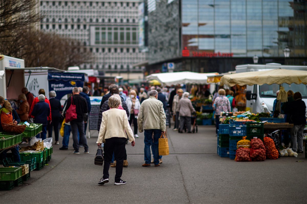 <i>Klaus-Dietmar Gabbert/picture alliance/Getty Images</i><br/>German inflation hits 29-year high as energy costs spike across Europe. Shoppers go to the weekly market in Saxony-Anhalt