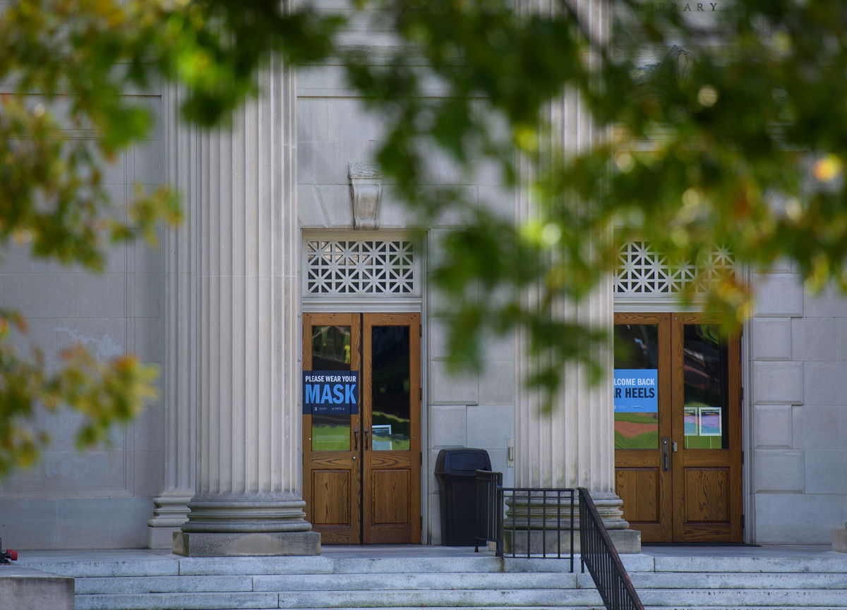 <i>Melissa Sue Gerrits/Getty Images</i><br/>The Univ. of North Carolina Chapel Hill announced it is canceling classes Tuesday for a 