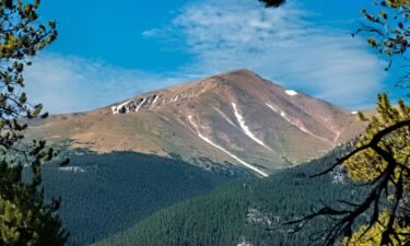 A missing hiker on Mount Elbert in Colorado ignored calls from rescuers because it was from an unknown number.