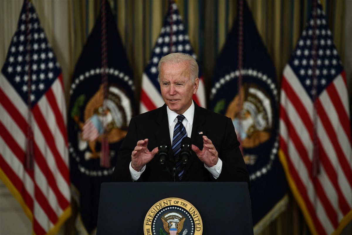 <i>BRENDAN SMIALOWSKI/AFP/Getty Images</i><br/>President Joe Biden ramped up the pressure on his Capitol Hill allies on Friday