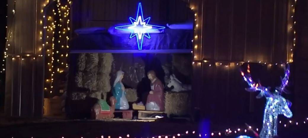 <i>KCTV</i><br/>17-year-old Will Lewis is collecting donations for a teacher at his school who is battling cancer by decorating his home with Christmas lights.