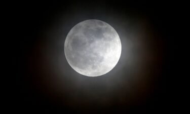 The last full moon of the decade