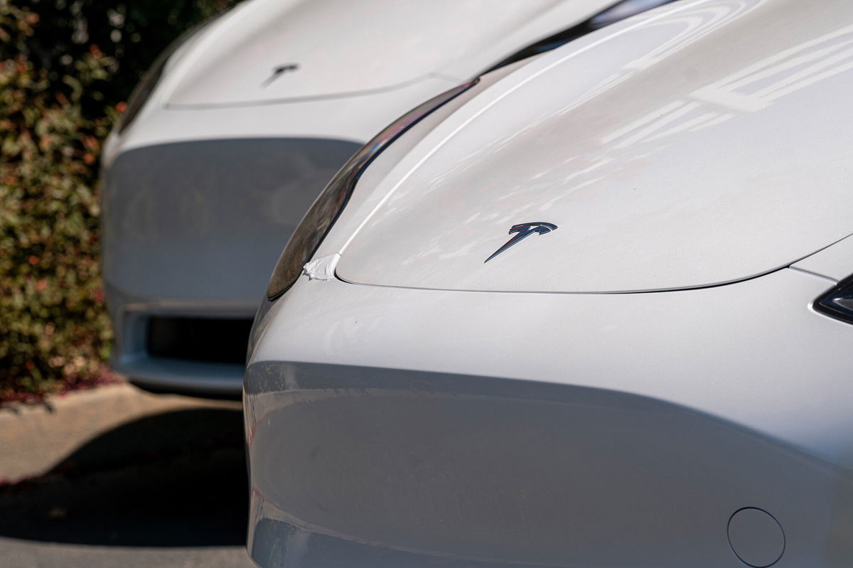 <i>David Paul Morris/Bloomberg/Getty Images</i><br/>Tesla recalls 475