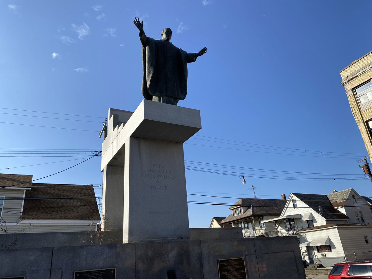 <i>Jason Kravarik/CNN</i><br/>A statue of John Paul II