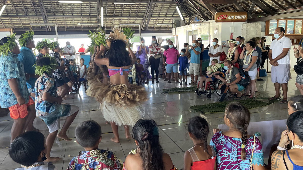 <i>Courtesy Terry Ward</i><br/>Mathias and his family received a warm Polynesian welcome on Rangiroa.
