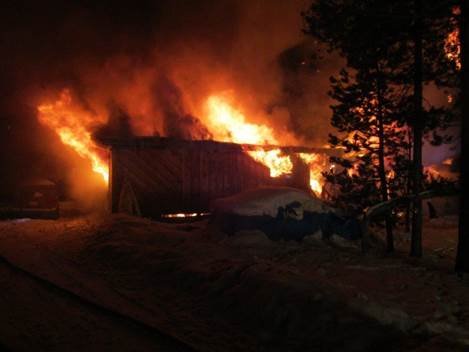 Early-AM fire destroyed manufactured home south of La Pine; family, pets escaped