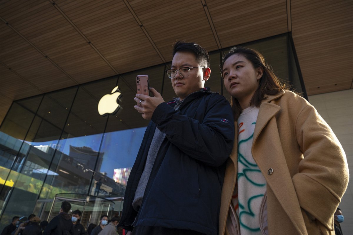 <i>Andrea Verdelli/Getty Images</i><br/>Apple has once again become the top-selling smartphone brand in top market China