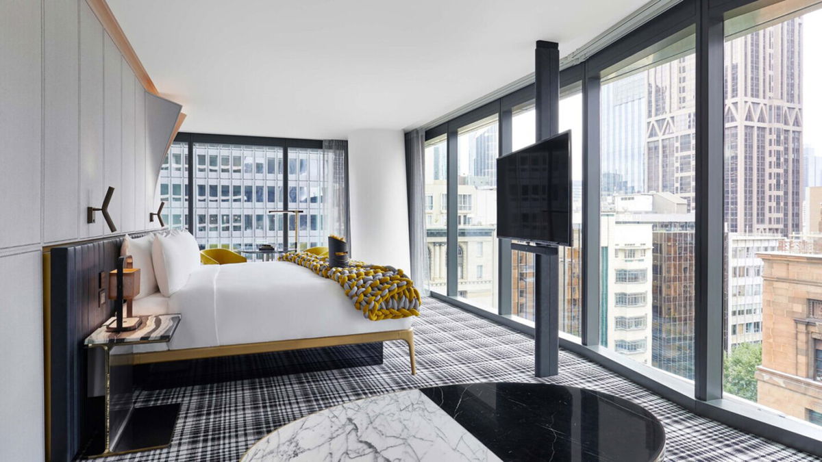 <i>Courtesy W Hotels Worldwide</i><br/>W Melbourne guest rooms boast deep-soaking tubs and sweeping views over the city or the Yarra River.