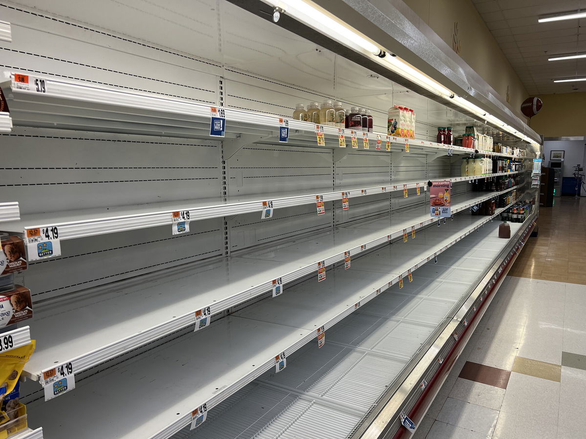 <i>mpi34/MwdiaPunch/IPX/AP</i><br/>Empty shelves over the weekend at a local Giant Foods supermarket in Alexandria