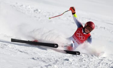 Mikaela Shiffrin falls during the Women's Giant Slalom