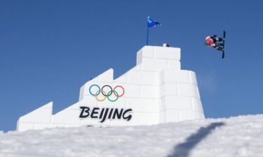 Jamie Anderson in action during Snowboard Slopestyle qualification.