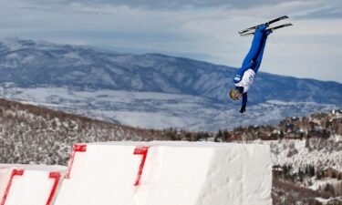 Winter Vinecki takes a Ski World Cup Women's Aerial Finals run.