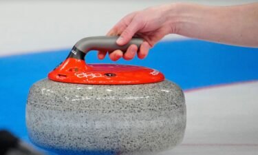 Curling rock thumb