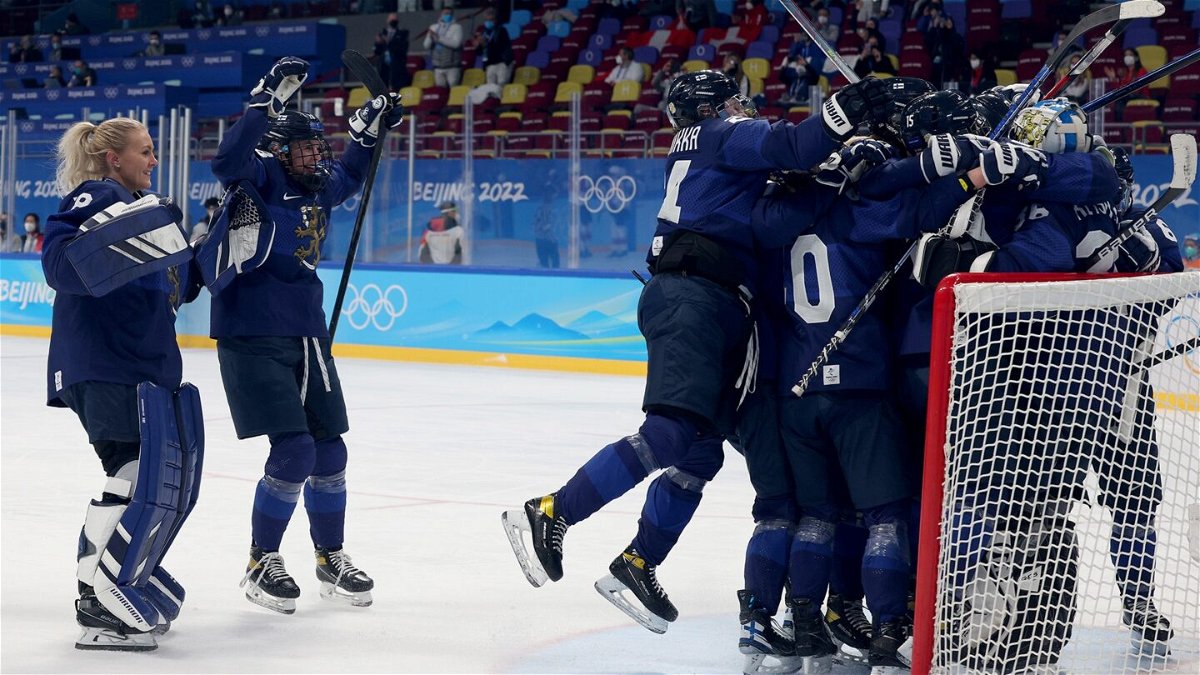 Finland celebrates winning hockey bronze.