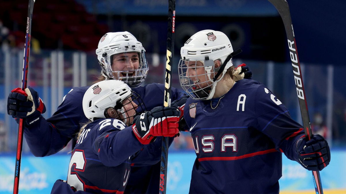 Best of Day 11: U.S. women's hockey advances to final