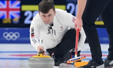 Great Britain beats Canada in men's curling