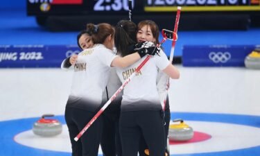 China win hurts Canada's semifinal hopes in women's curling
