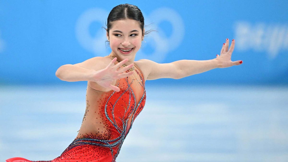 Liu makes clean Olympic debut in women's short program