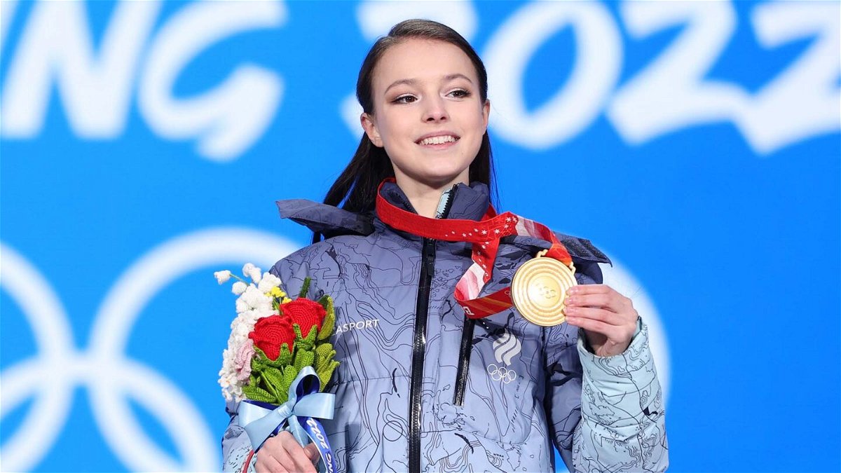 Shcherbakova holds up her medal