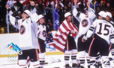 Doc Emrick reflects on U.S. women's hockey gold in 1998