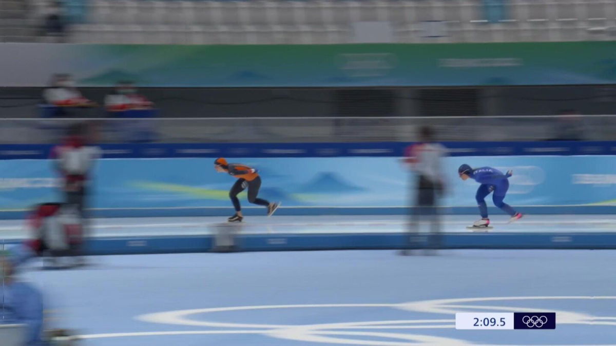 Irene Schouten wins speed skating gold in women's 3000m