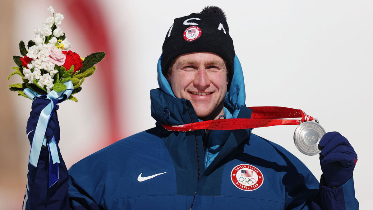 Ryan Cochran-Siegle with his silver medal