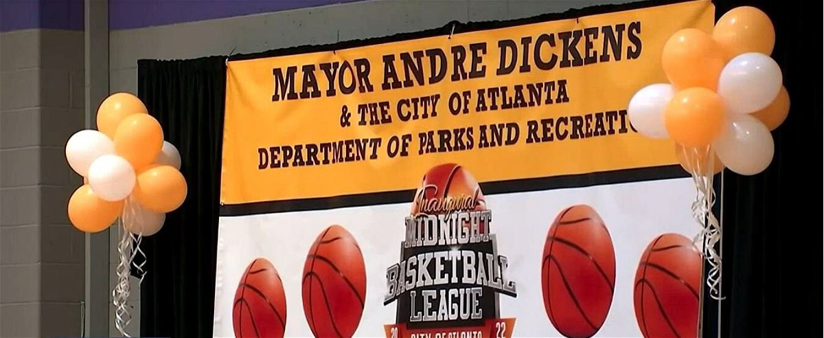 <i>WGCL</i><br/>Atlanta Mayor Andre Dickens launched a Midnight Basketball League to help curb crime.