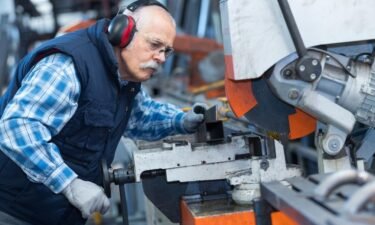 Best-paid industries for machinists