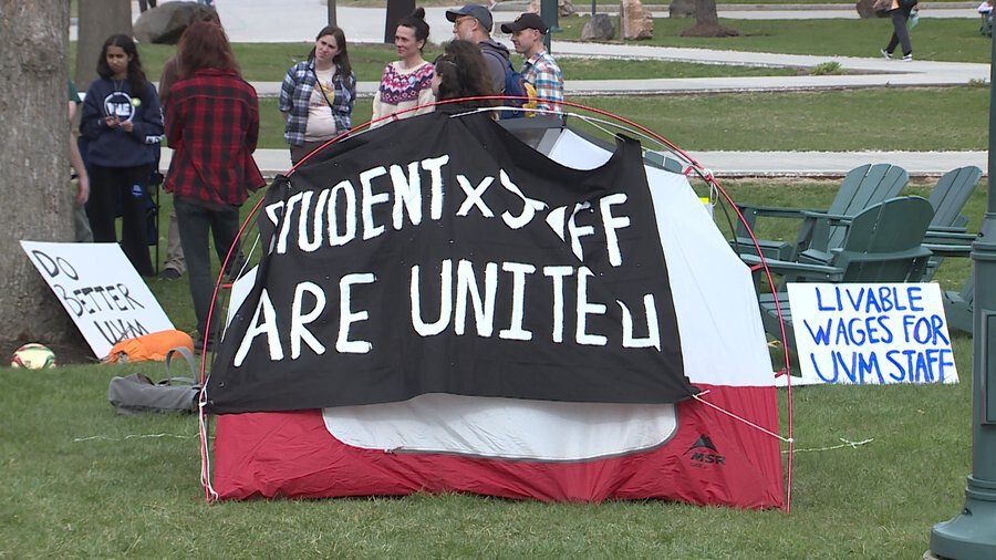 <i>WPTZ</i><br/>Dozens of University of Vermont students are spending the night on the Davis Center Green to stand in solidarity with university staff.