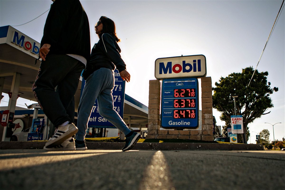 <i>Jason Armond/Los Angeles Times/Getty Images</i><br/>The average price of a gallon of gas in the US was around $4.10 on April 12