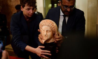 The Libyan Antiquities Authority holds a ceremony on March 31 for the repatriation of the artifacts returned by the US Department of Homeland Security.
