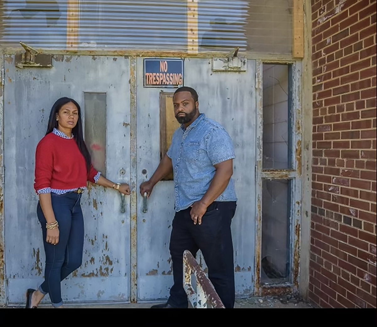 <i>Darrell Stuckes</i><br/>Regina and Tyson Bates in front of Torrence-Lytle School in Huntersville