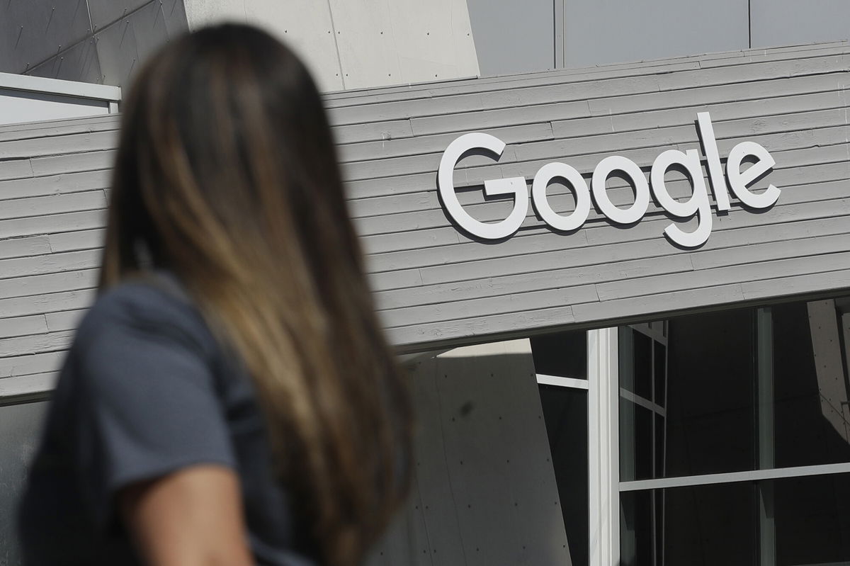 <i>Jeff Chiu/AP</i><br/>Google to invest $9.5 billion in US offices and data centers this year.