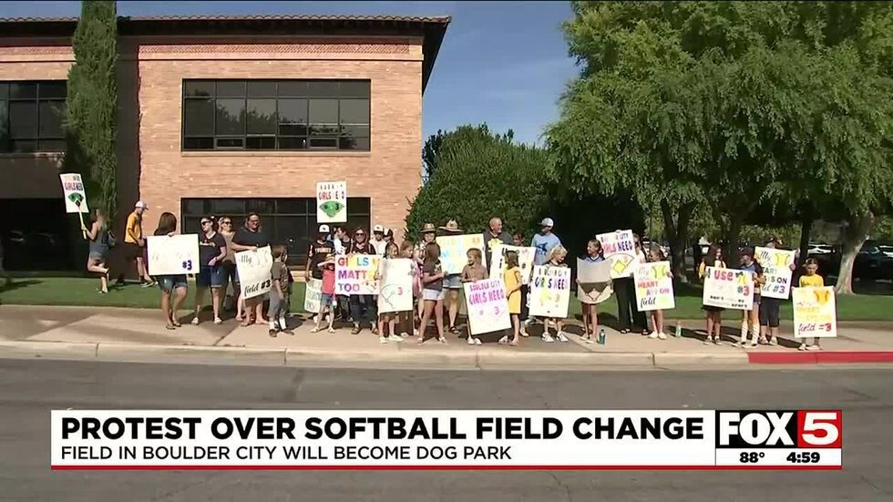 <i>KVVU</i><br/>The Boulder City council is looking to turn the Veterans' Memorial baseball park into a dog park.