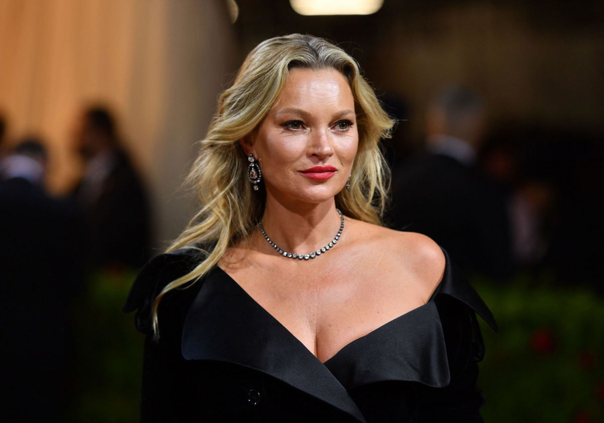 <i>Angela Weiss/AFP/Getty Images</i><br/>Model Kate Moss arrives for the 2022 Met Gala at the Metropolitan Museum of Art on May 2