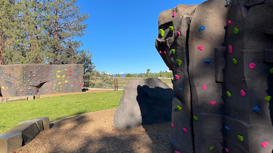 Alpenglow Community Park opens in SE Bend; some finishing touches underway