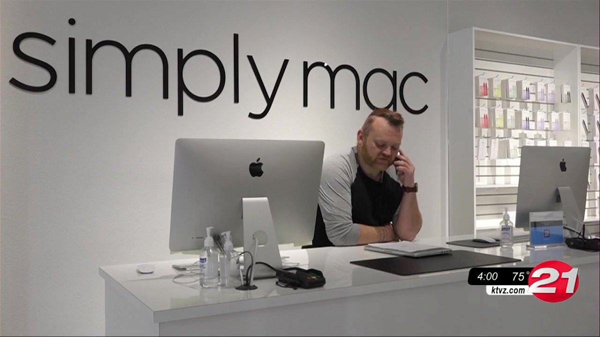 Simply Mac employees in Bend’s Old Mill District out of a job and paycheck after sudden, company-wide shutdown