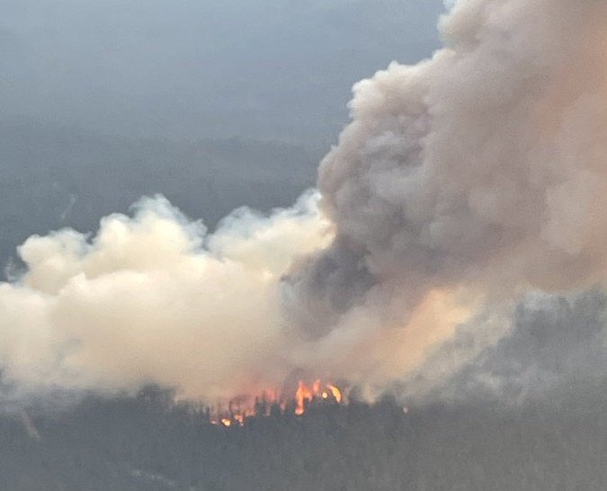 Fire near Windigo Pass Umpqua National Forest 730