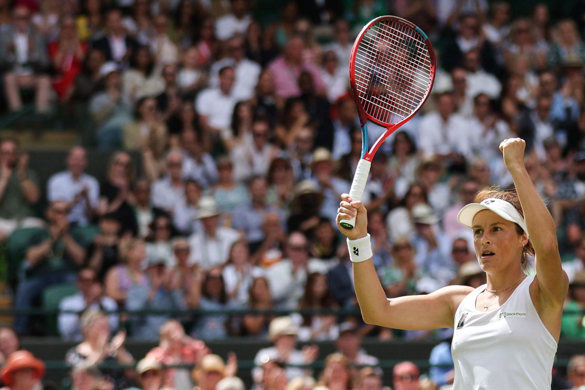 <i>ADRIAN DENNIS/AFP/AFP via Getty Images</i><br/>Maria celebrates taking the second set against Niemeier.