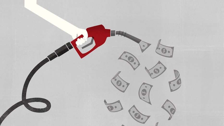 C.O., Oregon, US gas prices are falling, but not enough to lure drivers to fill up, AAA reports