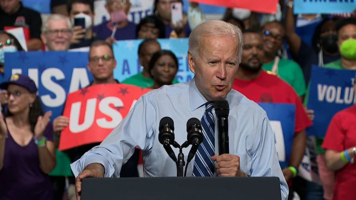 <i>POOL</i><br/>President Joe Biden speaks to a capacity crowd of supporters in a Rockville